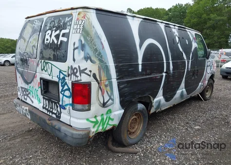 1997 Ford E-150 Standard z USA, uszkodzony, nr VIN 1FTEE1426VHA19511